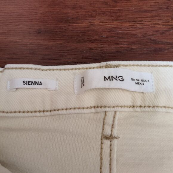 Mango MNG Sz 2 Sienna Kick Flare Crop Jeans White Cream High Rise Fray Hem Denim - Picture 3 of 10